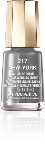 New-York — Ein elegantes und intensives Grau, wie der vertikale Horizont dieser ikonischen Grossstadt